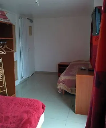 Hotel Bertha *